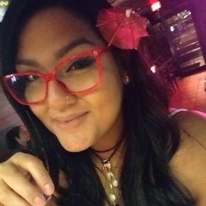 Meet your Posher, Glorimar